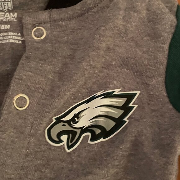 Philidelphis Eagles Romper size 12-18mos - Picture 4 of 5